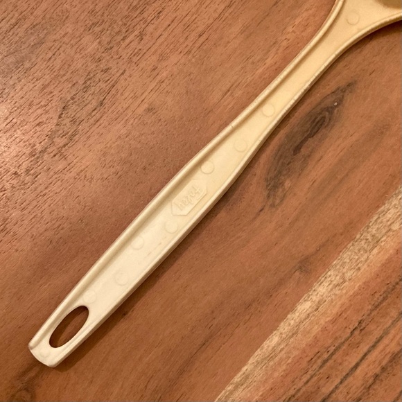 Vintage Foley Cream/Tan Solid Plastic Kitchen Spoon - Picture 4 of 7
